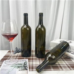 To'q yashil shisha vino idishlari